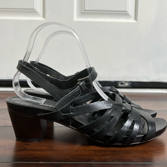NWOB Ecco Black Leather Strappy Slingback Sandals Stacked Heel  Size 39 - Picture 1 of 10